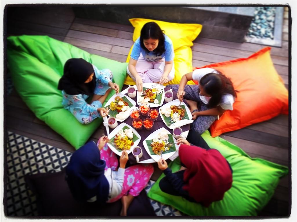 The Patio Yogya Διαμέρισμα Γιογκιακάρτα Εξωτερικό φωτογραφία